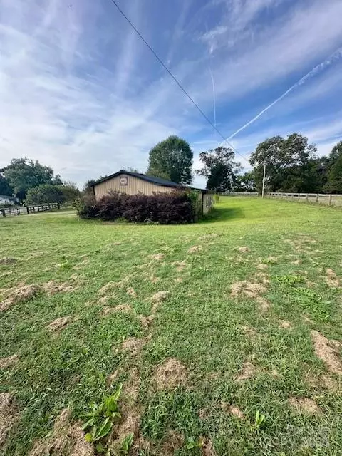 4281 Banoak Rd, Vale, NC 28168