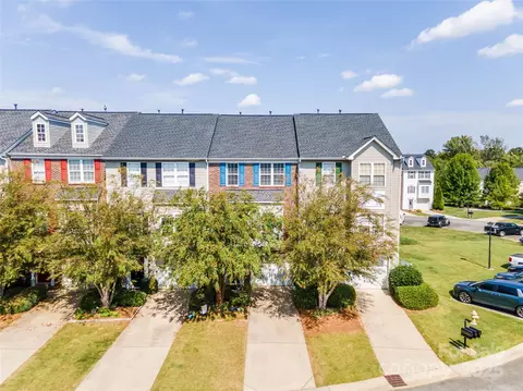 308 Rock Ridge Ln, Mount Holly, NC 28120