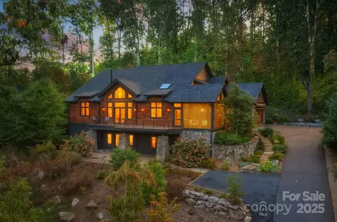 16 Faulkner Ave, Asheville, NC 28805