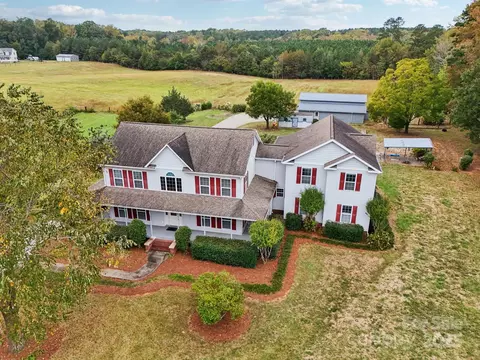 325 N Moose Rd, Mount Pleasant, NC 28124
