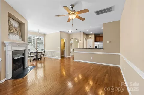 895 Windy Falls Dr, Huntersville, NC 28078
