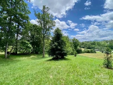 48 Sweet Fern 59 Pkwy #59, Asheville, NC 28804