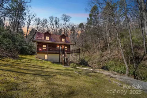 235 Redbird Dr, Lake Lure, NC 28746