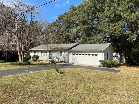 1255 Dial St, Kannapolis, NC 28083 photo 2