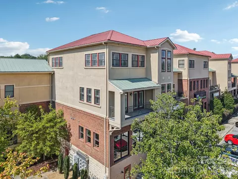 475 S Church A St #A, Hendersonville, NC 28792
