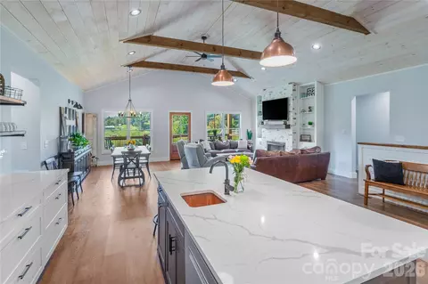 Kitchen - 100 Kinloch Ln, Clyde, NC 28721 photo 4 of 4