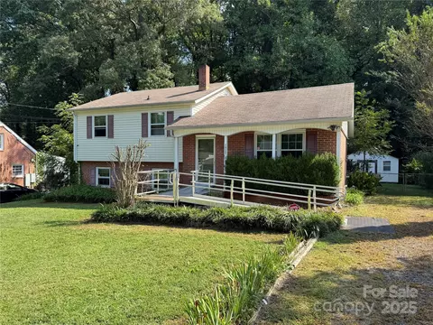 1922 Elmwood Dr, Gastonia, NC 28054