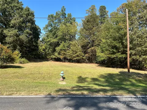 01 Dial St, Kannapolis, NC 28083 photo 5