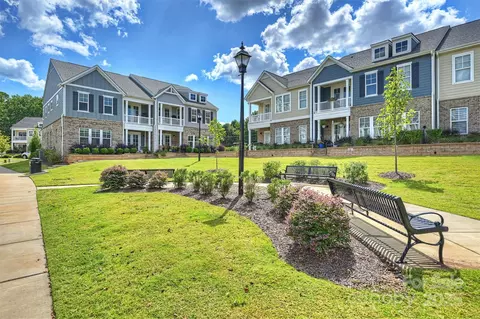 215 Junaluska Dr, Davidson, NC 28036 photo 45