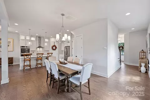 215 Junaluska Dr, Davidson, NC 28036 photo 9