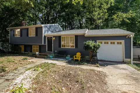 3204 Winchelsea Dr, Charlotte, NC 28212