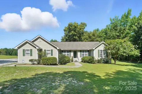 1116 Shop Rd, Kershaw, SC 29067