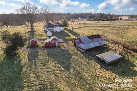 956 Stony Point Rd, Kings Mountain, NC 28086