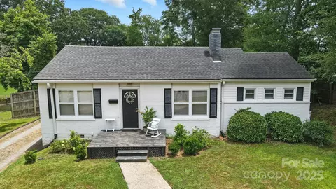 217 Highland St, Mount Holly, NC 28120