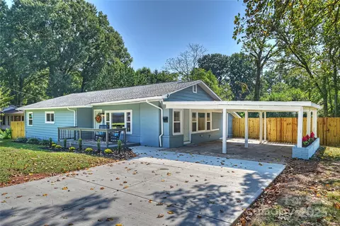 917 Lewiston Ave, Charlotte, NC 28208