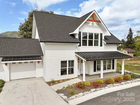 15 Riemar Ln, Waynesville, NC 28786