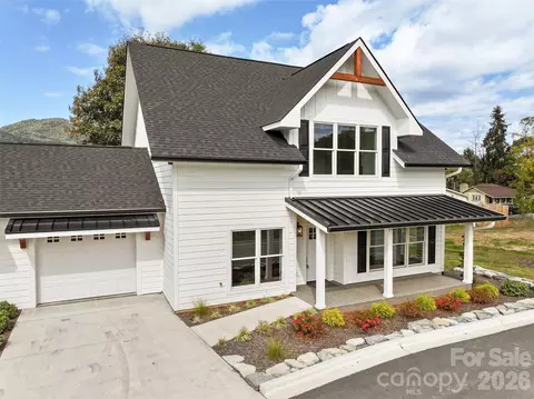 15 Riemar Ln, Waynesville, NC 28786