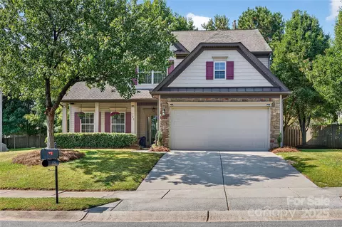 125 Marquette Dr, Mount Holly, NC 28120