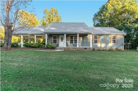 1925 Hines Circle Rd, Stanley, NC 28164