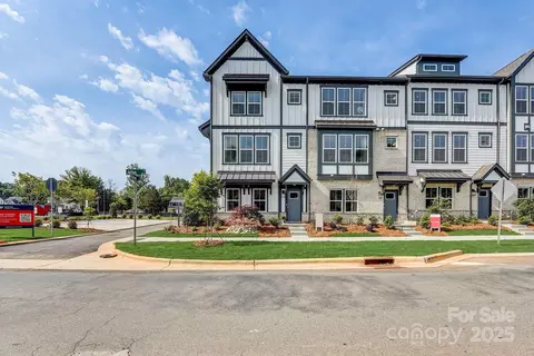 407 Jetton St, Davidson, NC 28036