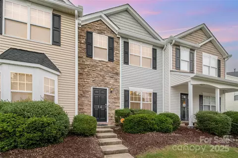 14 Arbor Hill Pl, Mcleansville, NC 27301