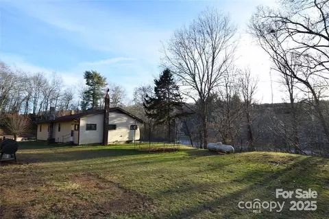 433 Deneen Rd, Burnsville, NC 28714