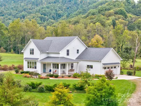 233 Ama Way, Weaverville, NC 28787