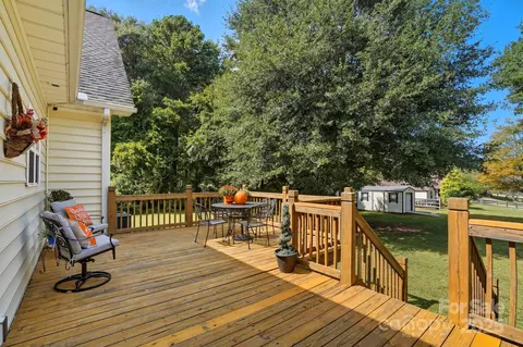 Exterior - 710 Mcdowell Pl, Stanley, NC 28164 photo 4 of 8