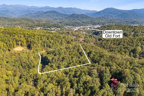 152 Highland Point Dr, Old Fort, NC 28762