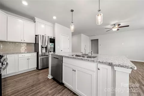 Kitchen - 7184 Indigo Way, Denver, NC 28037 photo 1 of 2