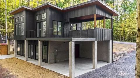 203 Golden Creek Rdg, Union Mills, NC 28167