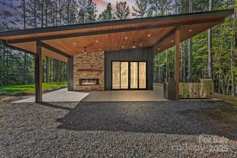 173 Golden Creek Rdg, Union Mills, NC 28167