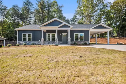 6390 Cathedral Dr, Granite Falls, NC 28630