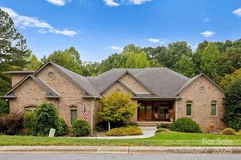 1763 Mount Carmel Cir, Denver, NC 28037