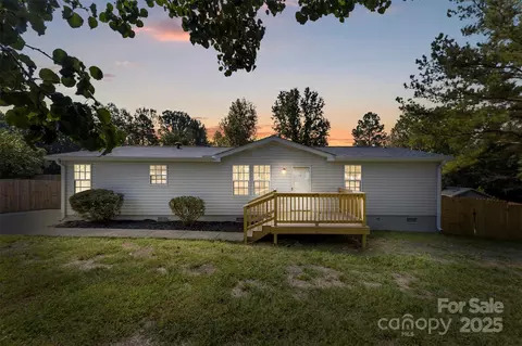 144 Ridge Creek Dr, Troutman, NC 28166