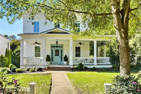 522 Potts St, Davidson, NC 28036