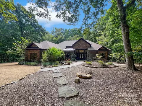 225 Riverton Rd, Weddington, NC 28104