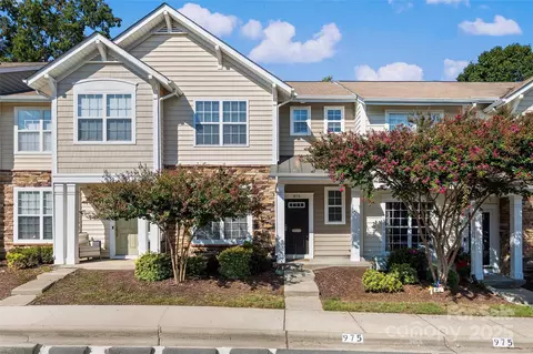 975 Copperstone Ln, Fort Mill, SC 29708