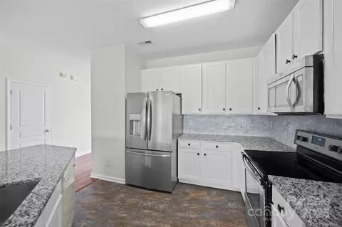 Kitchen - 975 Copperstone Ln, Fort Mill, SC 29708 photo 1 of 3