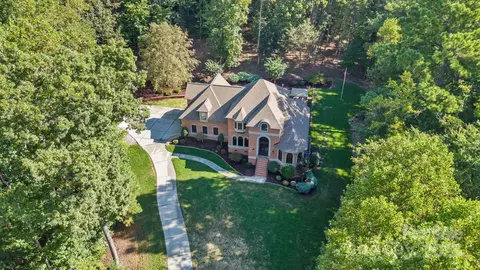 143 Greenbay Rd, Mooresville, NC 28117