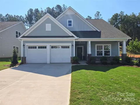 9869 Jack Nicklas Dr, Lancaster, SC 29720