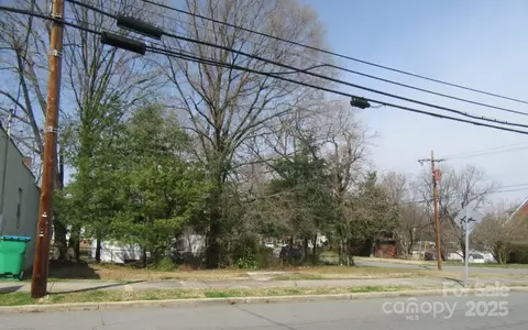 12 Th St, Bessemer City, NC 28016