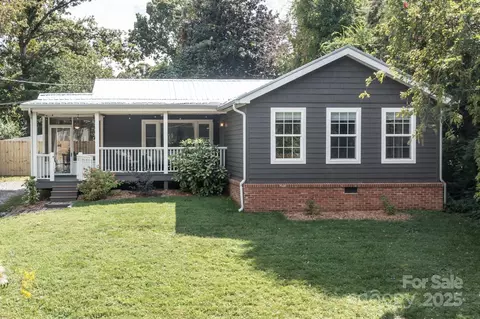 33 Wilshire Dr, Asheville, NC 28806