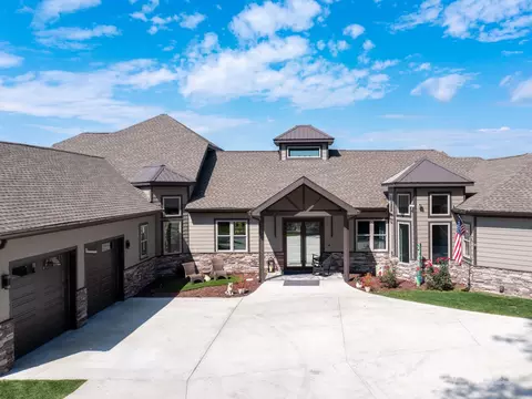 639 Byers Cove Rd, Hendersonville, NC 28792