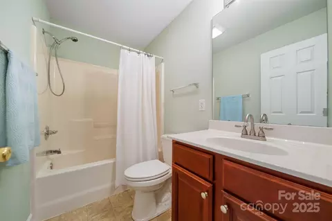 1611 Mayfair Dr, Conover, NC 28613 photo 26