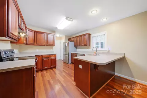 1611 Mayfair Dr, Conover, NC 28613 photo 12