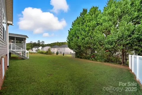 1611 Mayfair Dr, Conover, NC 28613 photo 32