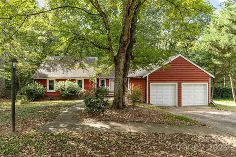 12114 Rock Canyon Dr, Charlotte, NC 28226