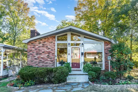 1003 Robinhood Ln, Kannapolis, NC 28081