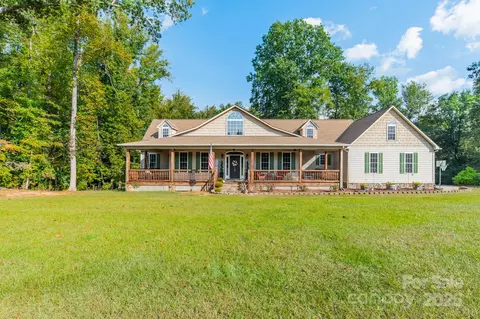 3220 Hayes Ln, Lancaster, SC 29720
